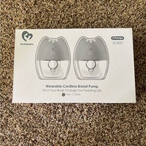 Bellababy Wearable Cordless Breast Pump - Gray and White